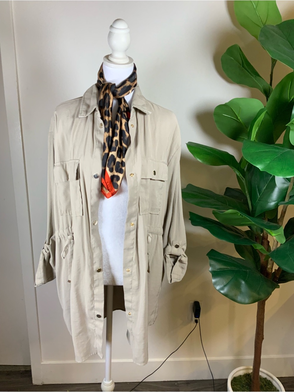 Zara Beige Utility Jacket with Drawstring Waist